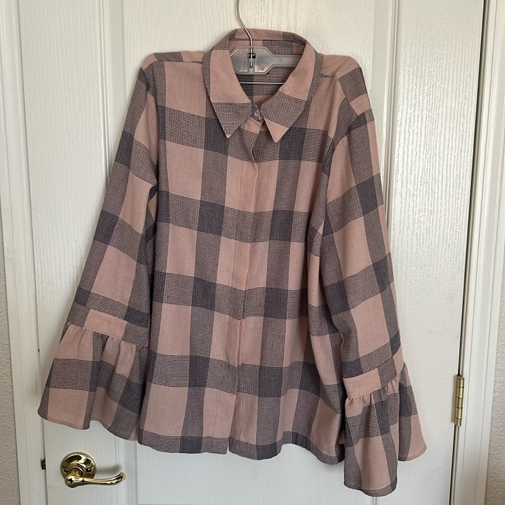Lane Bryant plaid top with ruffle sleeve detail